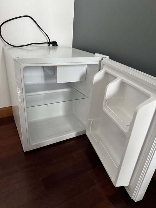 VENDO KUNF frigobar nunca usado