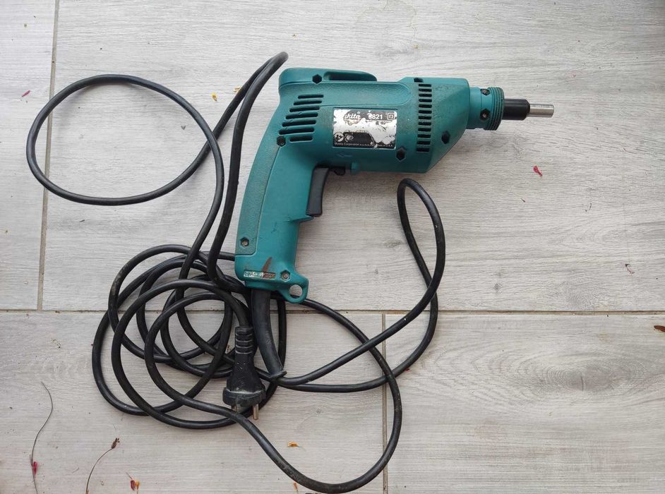 Wkrętarka sieciowa Makita 6821