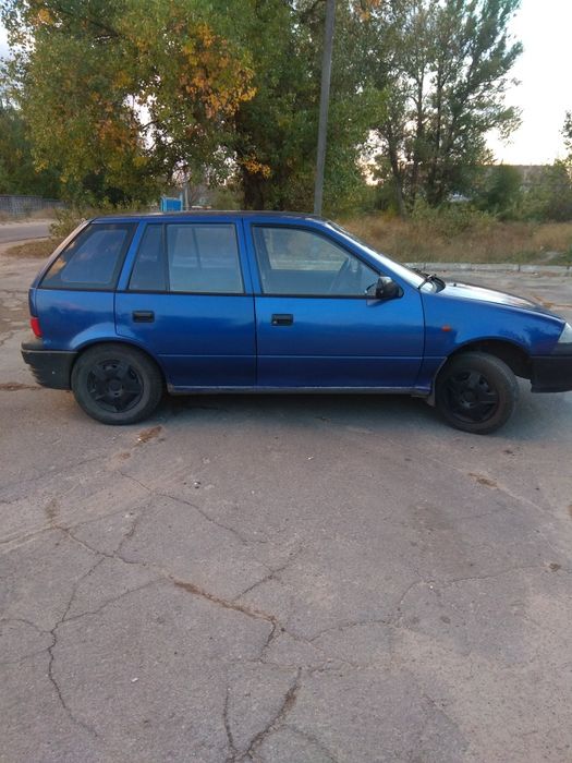 Suzuki Swift 1996 року