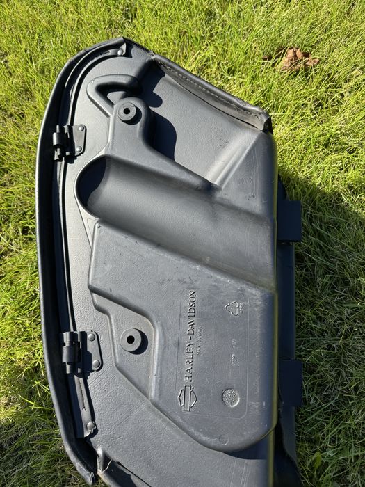 Продам шкіряний кофр на мотоцикл Harley Devidson