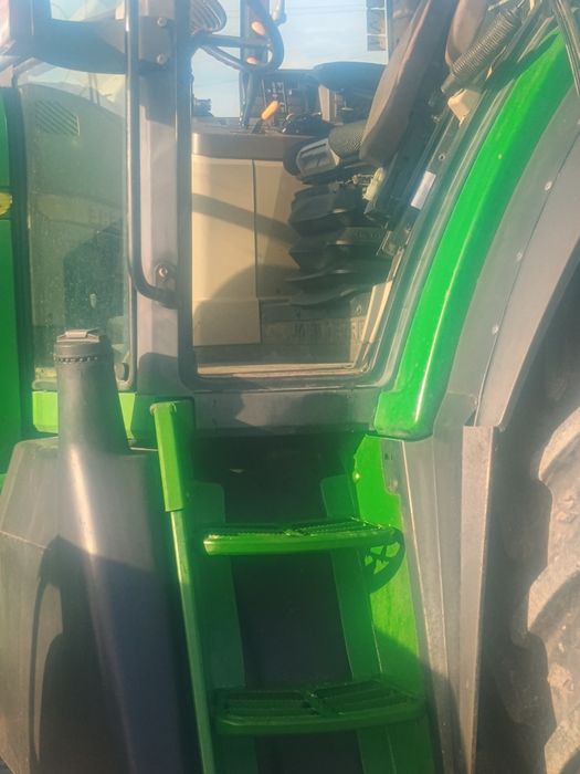 Трактор Джон Дір 6910 свіжо привезений з Бельгії.