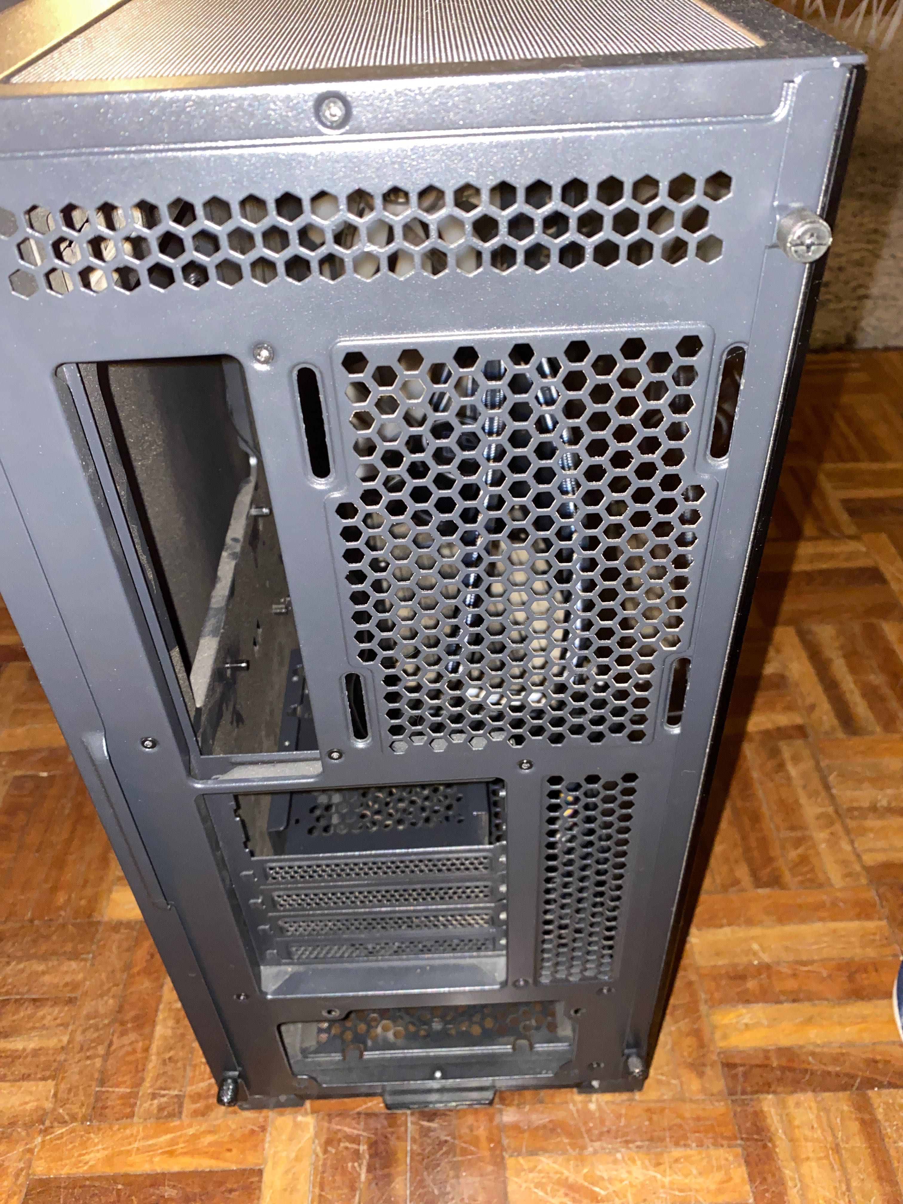Caixa pc gaming Lian li lancool 215 (PREÇO FIXO ATÉ AO FINAL DA SEMANA