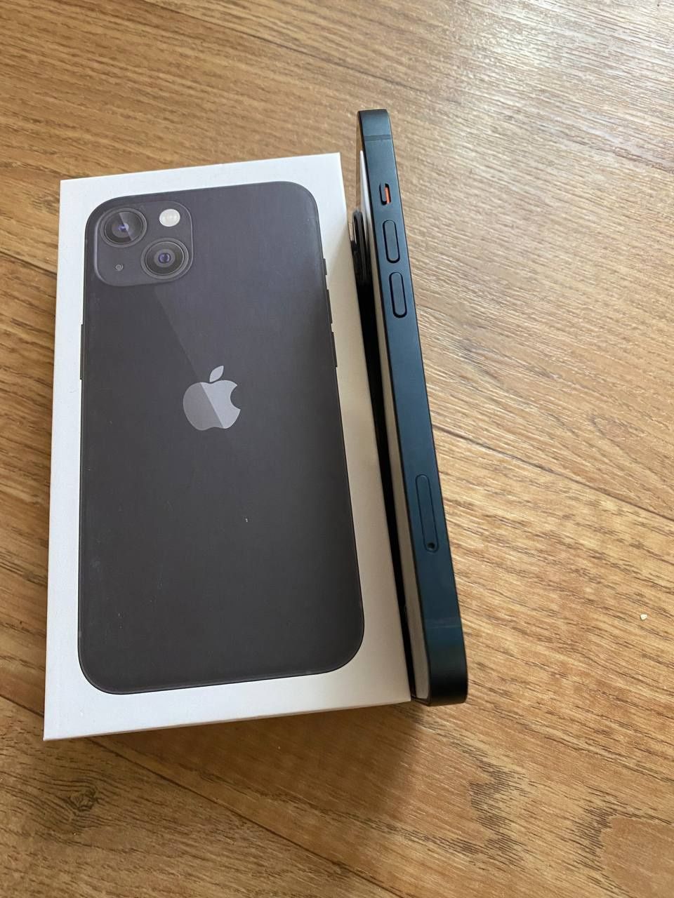 iPhone 13 midnight 128GB