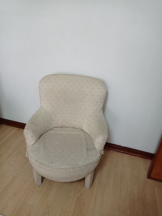 Poltrona antiga muito bonita