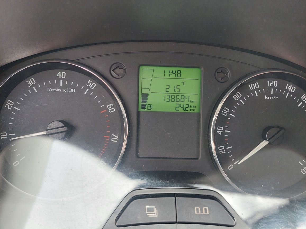 Skoda Fábia 1.2 Confort A/C