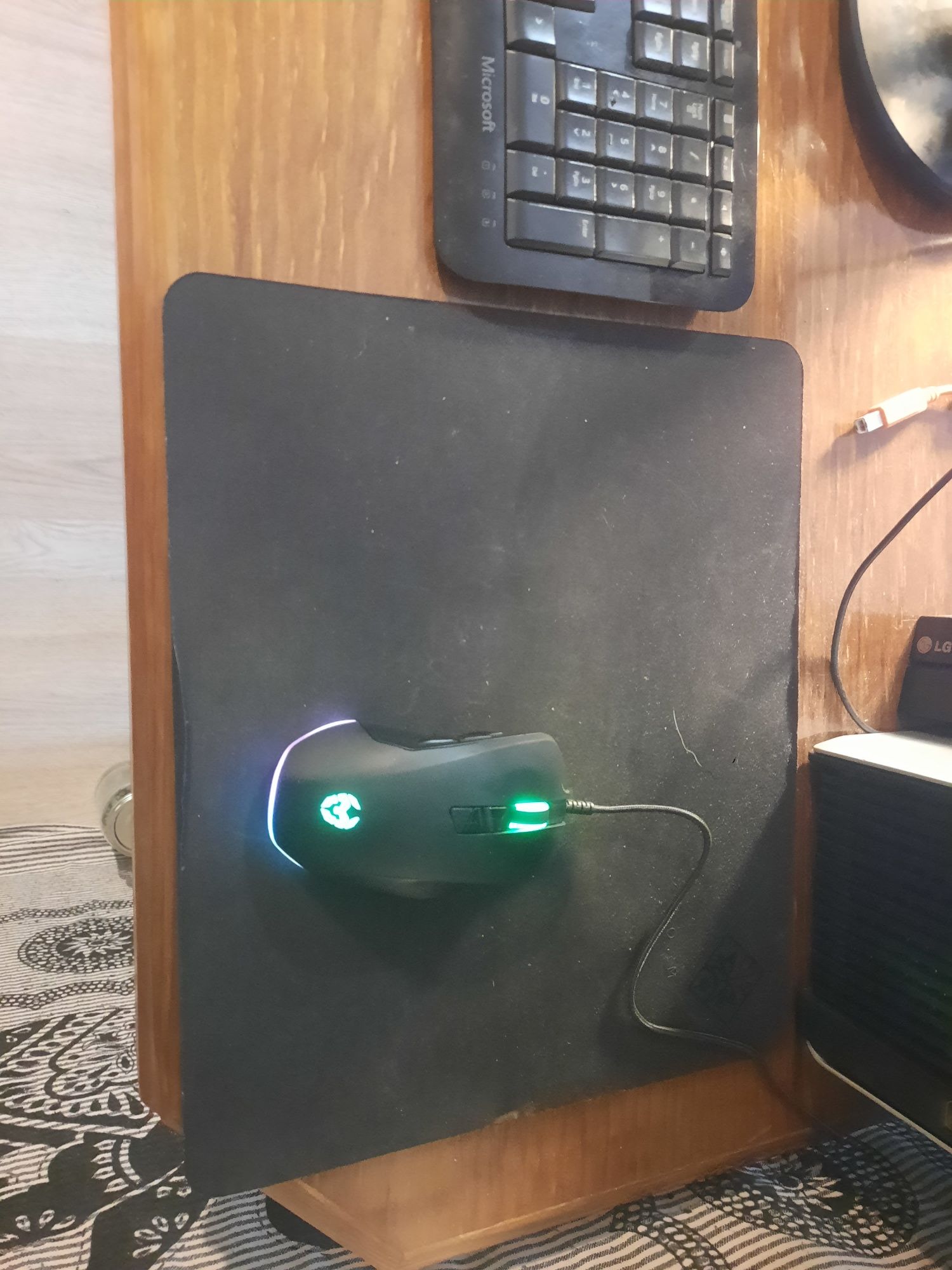 Hp z600 16 cores 32gb RAM, 8gb gráfica ssd 240gb +hdd 500gb + monitor