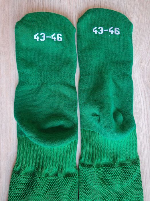 Nowe getry piłkarskie Jako zielone r. 43-46 skarpety