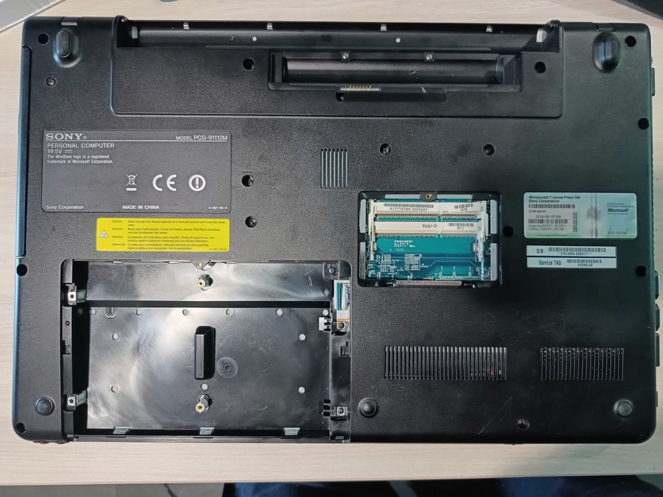 Sony Vaio PCG-91112M uszkodzony