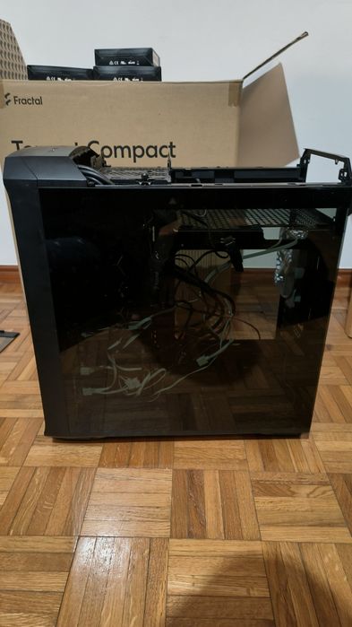 Fractal Design Torrent Compact RGB