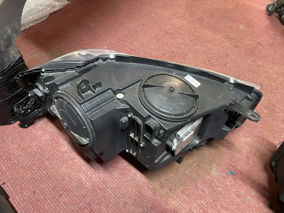 Фари BMW X-5 F-15 ксенон пара з блоками