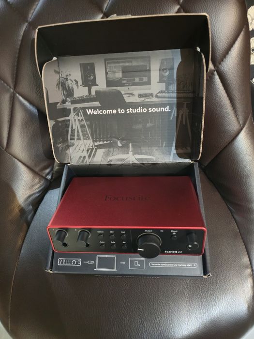 Focusrite Scarlett 2i2 4th Gen