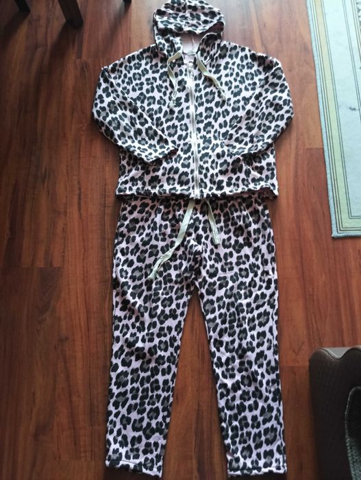 Włoski damski dres bawełniany panterka rozm. 40