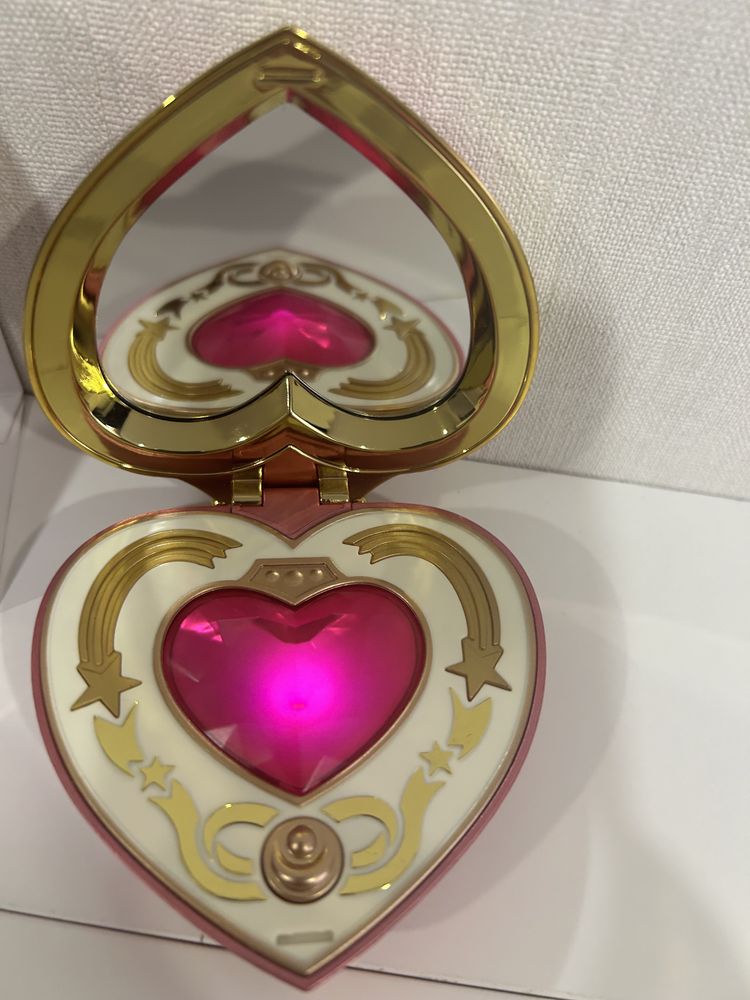 Продам аниме-атрибут Proplica Cosmic Heart Compact!