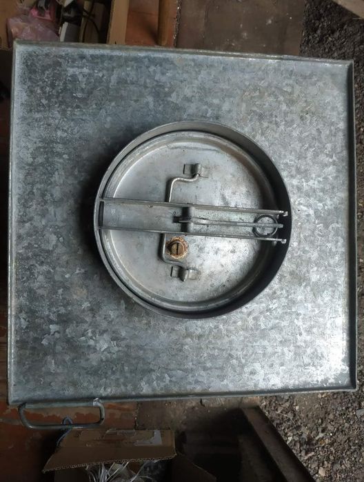 Бак оцинкованный 100л с герметичной крышкой