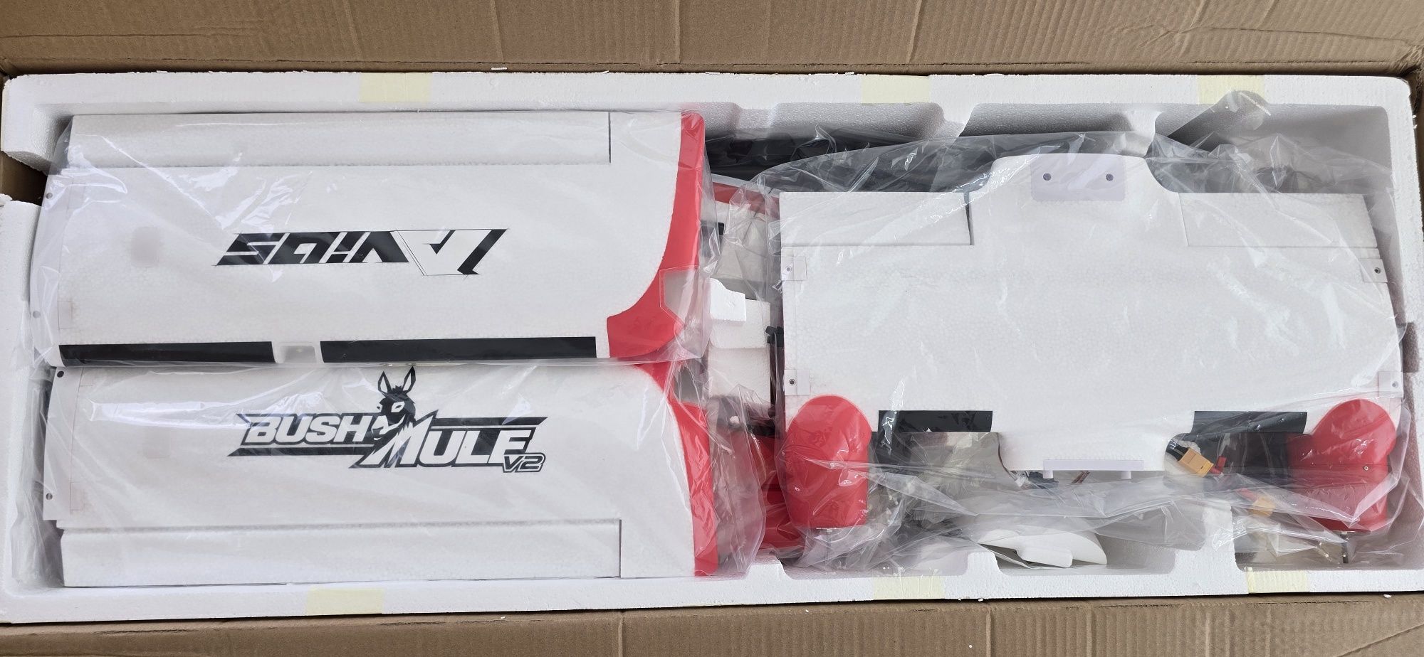 Avios Bushmule v2 - samolot rc PNP z nartami na śnieg FPV hobbyking