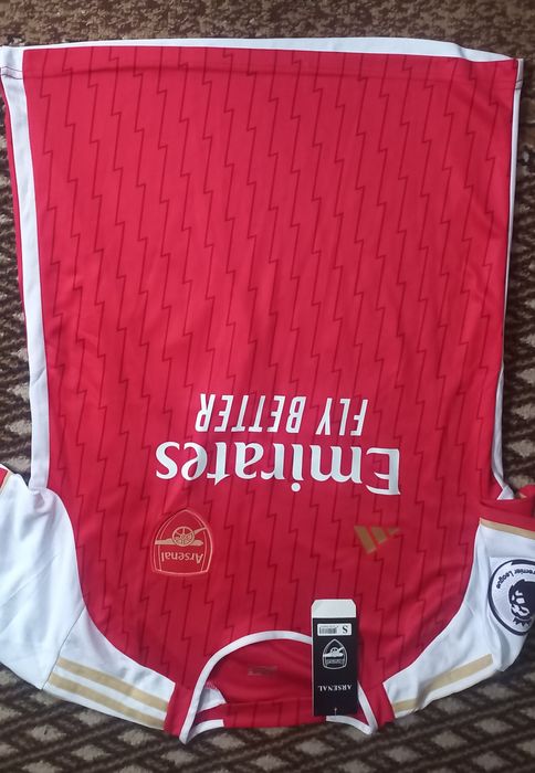 Футбольна форма ФК,,Арсенал"