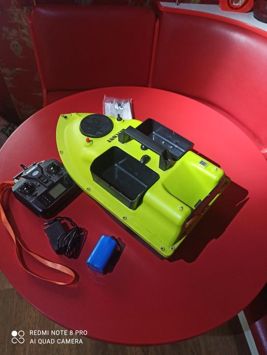 Кораблик для риболовлі Rivcont GPS 500M 12000mAh