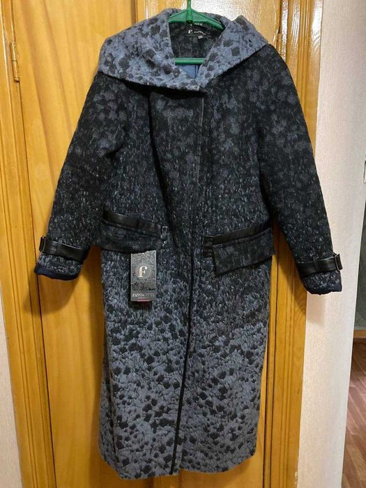 Продам новое женское зимнее пальто
