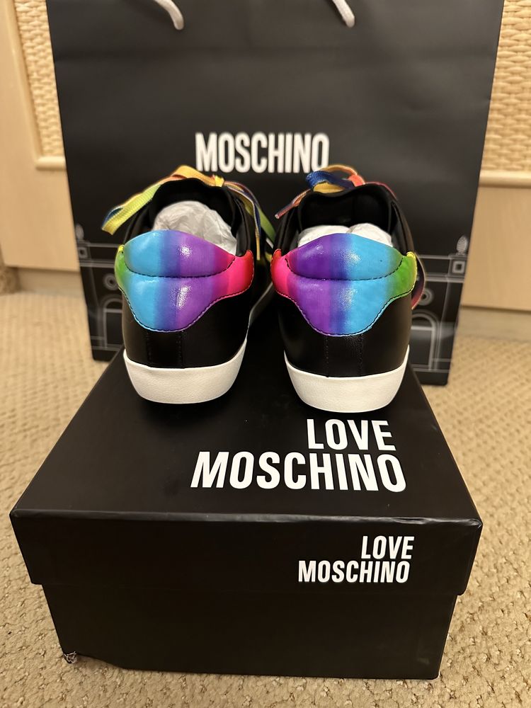 Love Moschino- nowe oryginalne sneakersy 40