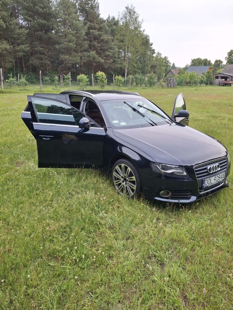 Audi a4 b8 avant 2.0 tdi 143km