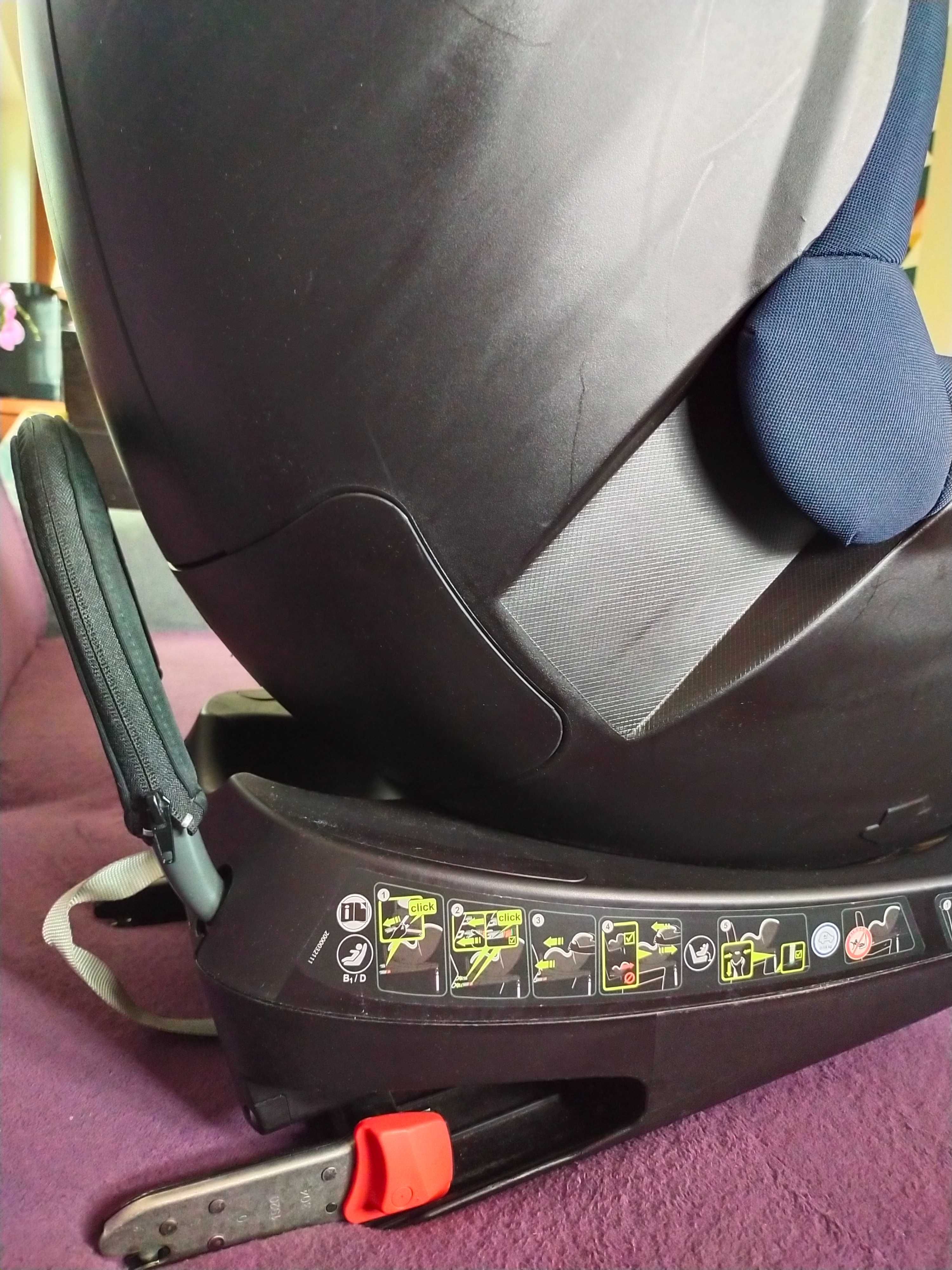 Fotelik samochodowy Britax Römer Dualfix 2 R obrotowy, ISOFIX.