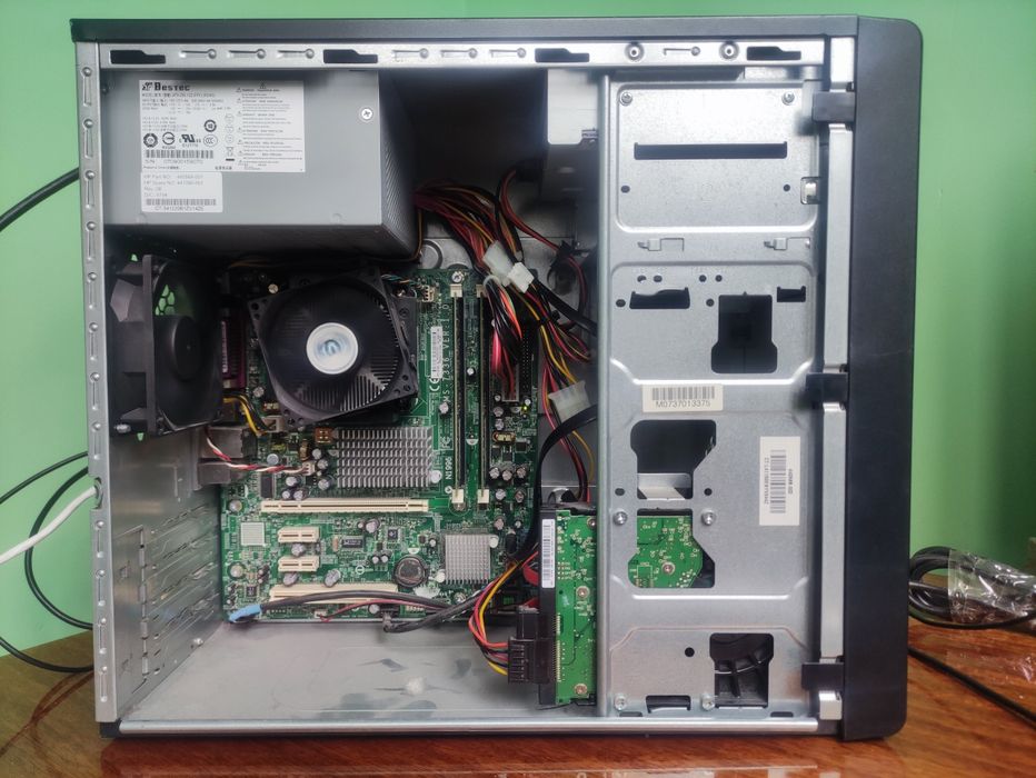 Продам ПК в сборі системник E2160/2gb/ 80gb, вбудована акустика