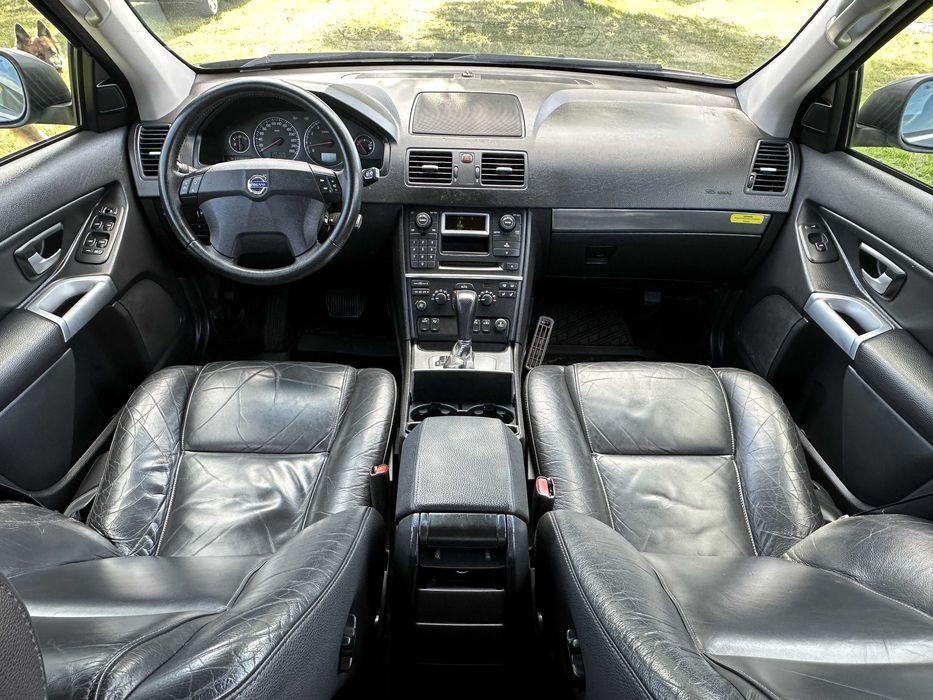 VOLVO XC90 2.5T 210PS AWD SUMMUM Bi-Xenon Skóra 7os Hak PDC 18" WZÓR !