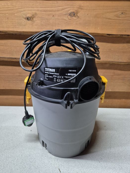 Titan Odkurzacz Przemysłowy 1300W