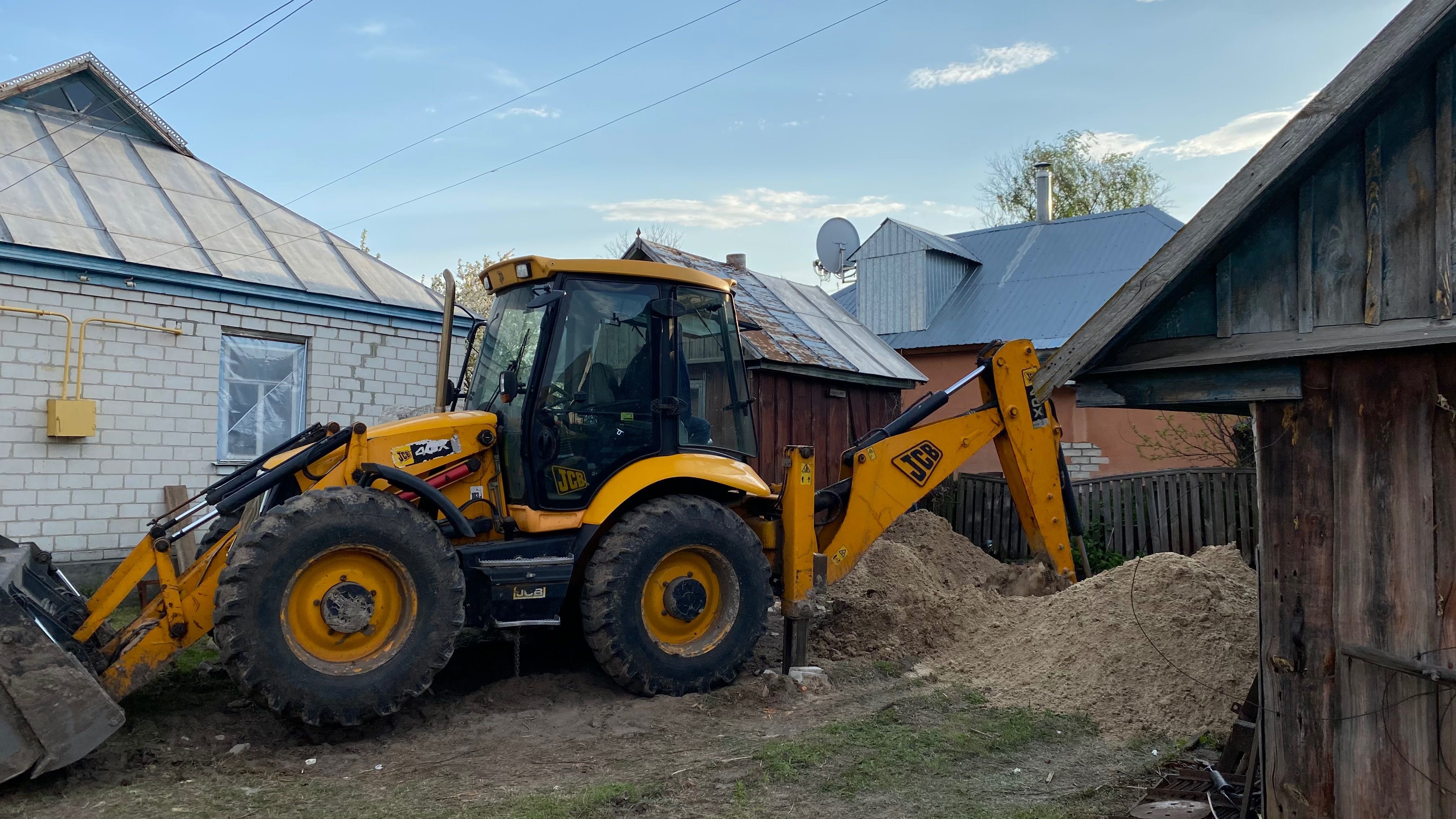 Екскаватор JCB 4CX (гідромолот)  Услуги экскаватора