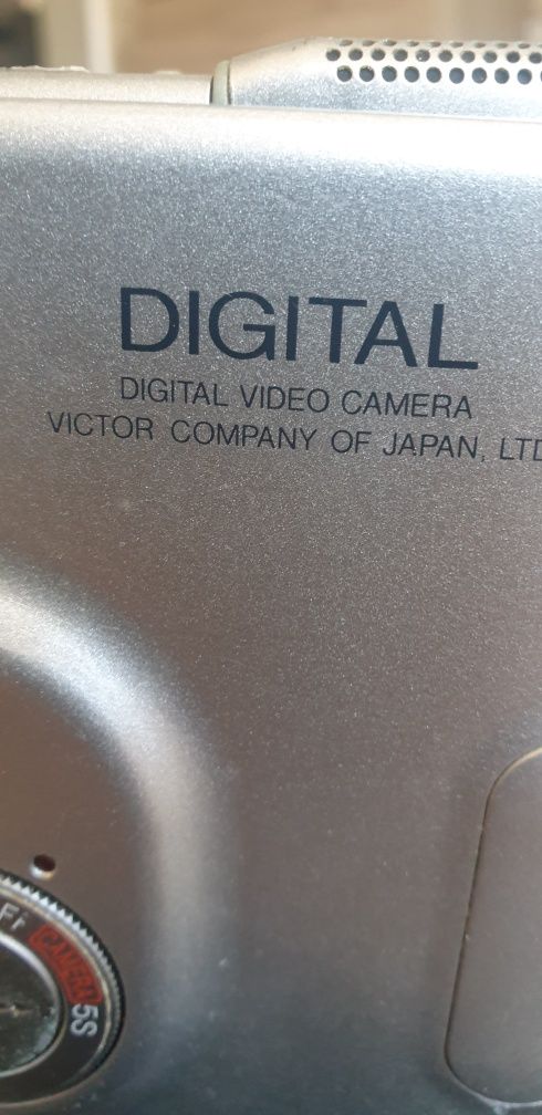 Camera JVC Digital GR-DV X4 como nova