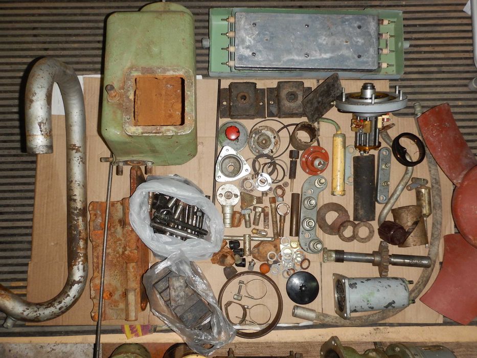 Регулятор напряжения УРН 6ч 12/14 дизель генератора 172.04.102