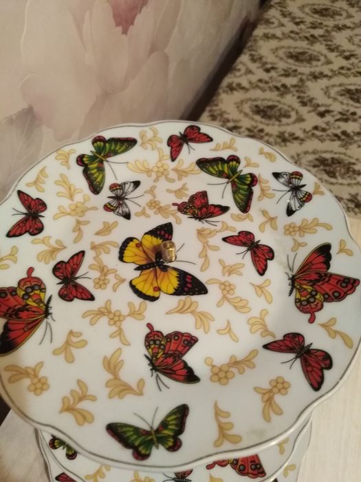 Подставка трехярусная под фрукты