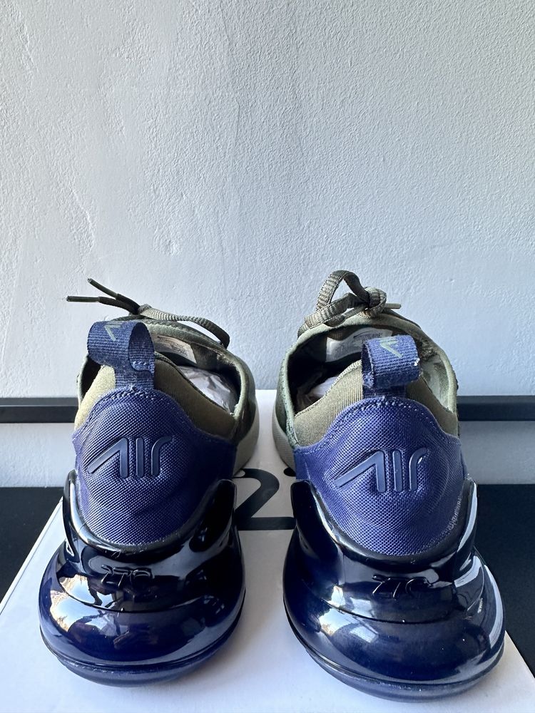 Кросівки Nike Air max 270