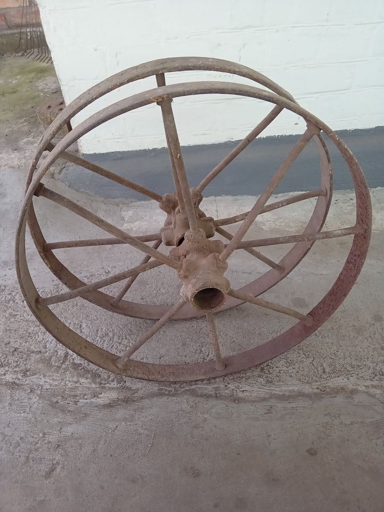 Продам старі металеві колеса