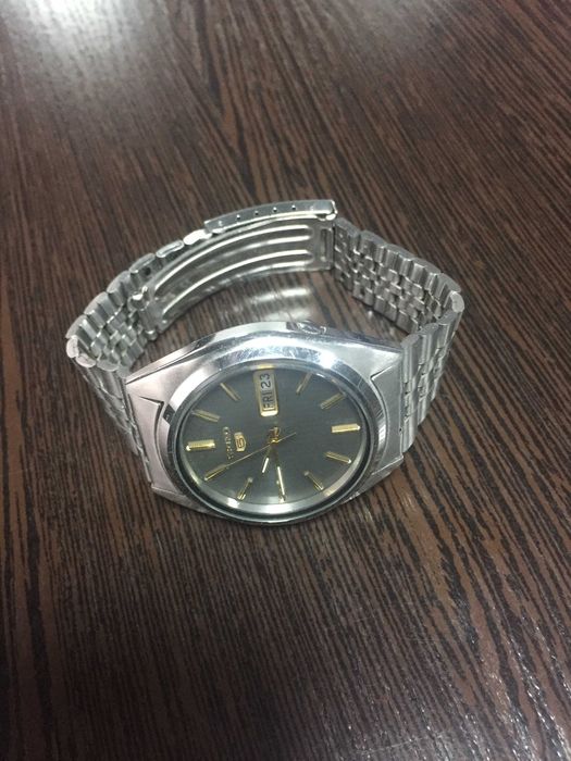 Seiko 5. оригінальний наручний годинник