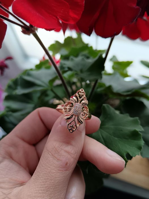 Pierścionek lilijka