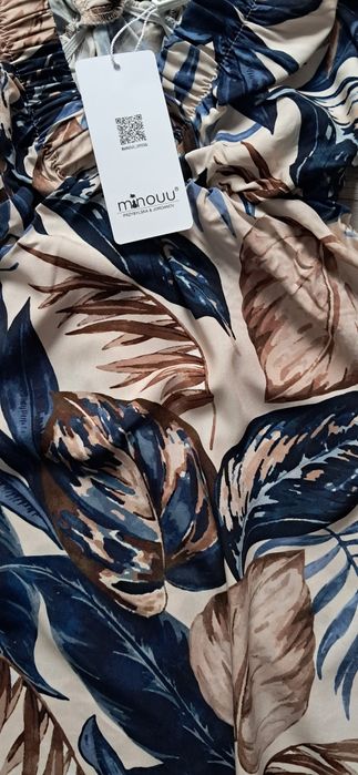 Piękna długa sukienka Minouu