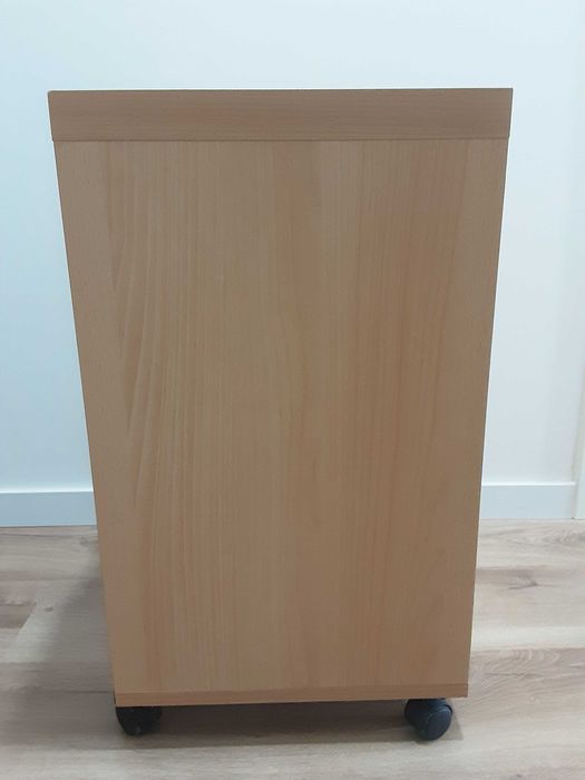 Móvel de Apoio com Gavetas em Madeira