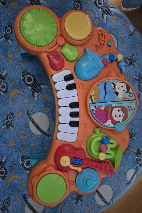 Piano infantil com várias melodias