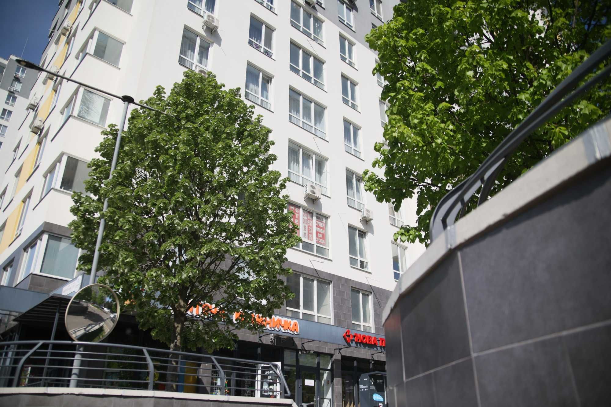 Продається 3-кімнатна квартира 86 м² у зданому будинку