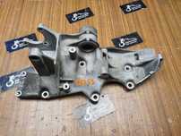 Łapa 06B903143F Podstawa Mocowanie Alternatora Sprezarki 1.6 Audi A4 B5 VW Passat