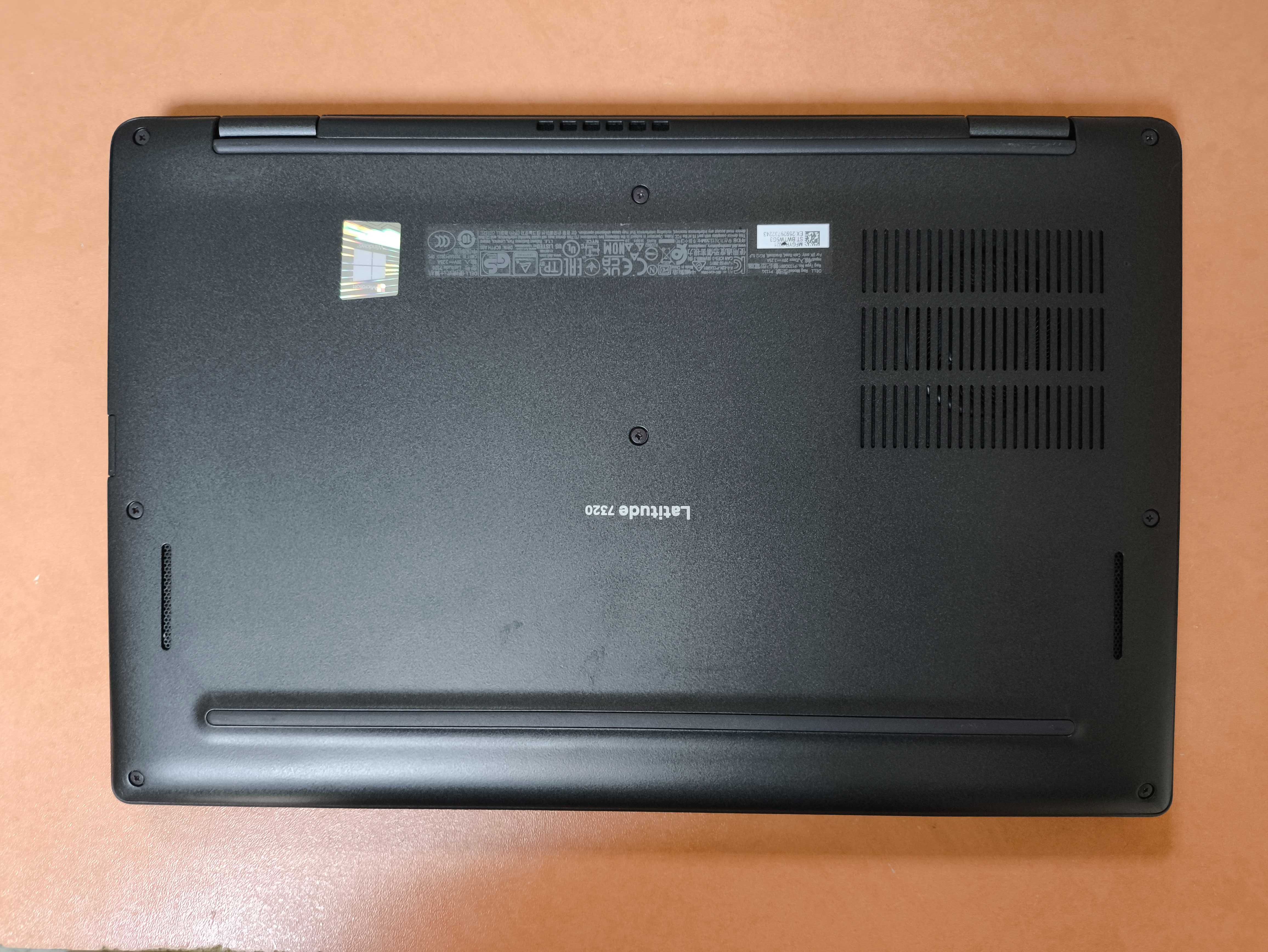 Компактный, производительный Dell 7320 16/256Gb i5-1145G7