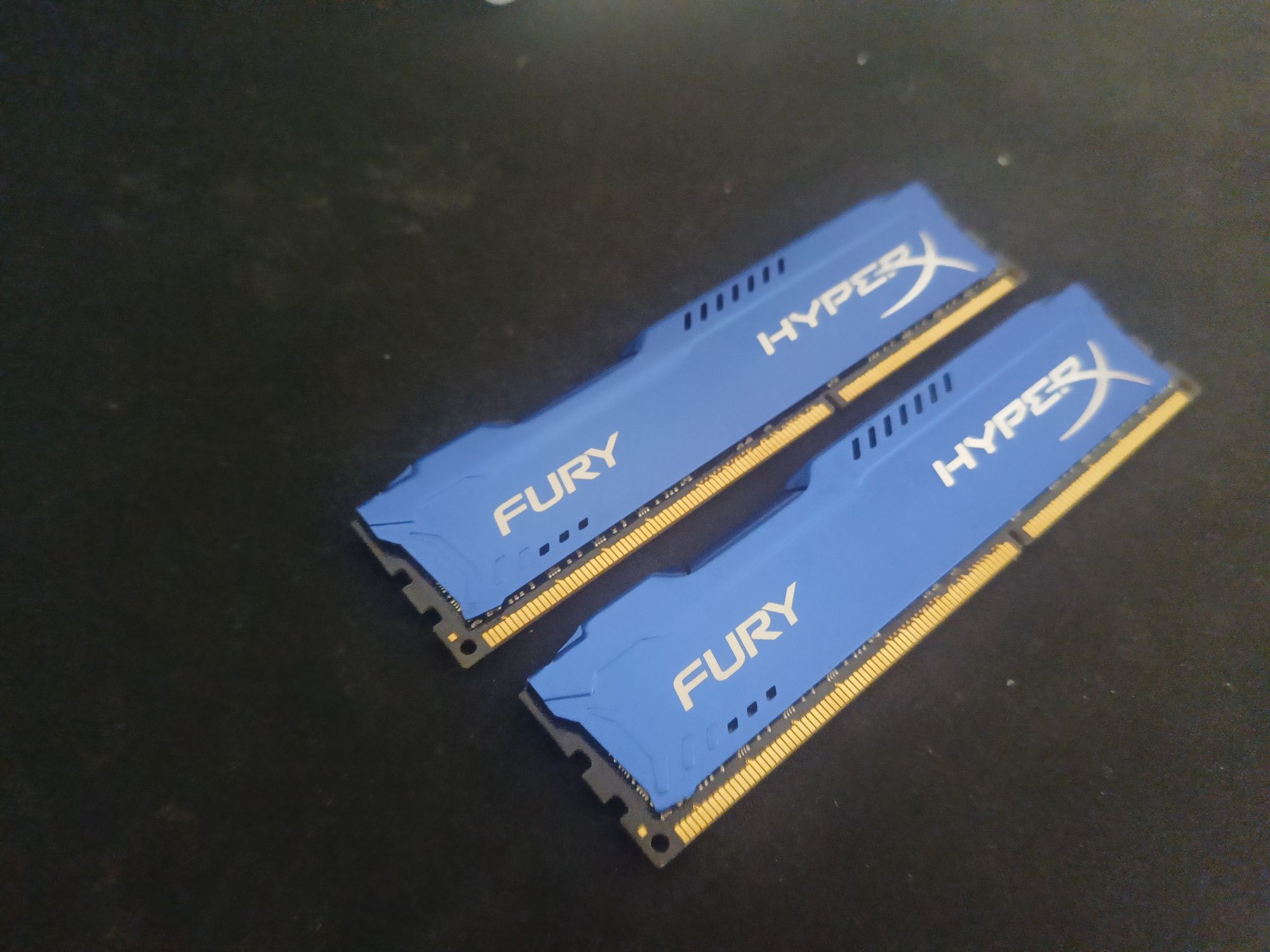 16 GB pamięci RAM marki hyperx DDR 3