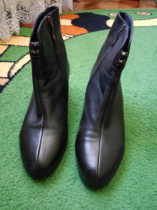 Жіночі чорні демісезонні ботинки, полусапожки