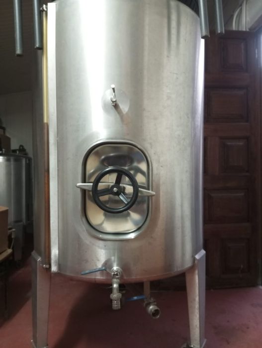 Pipa de + 500L em inox com rodinhas