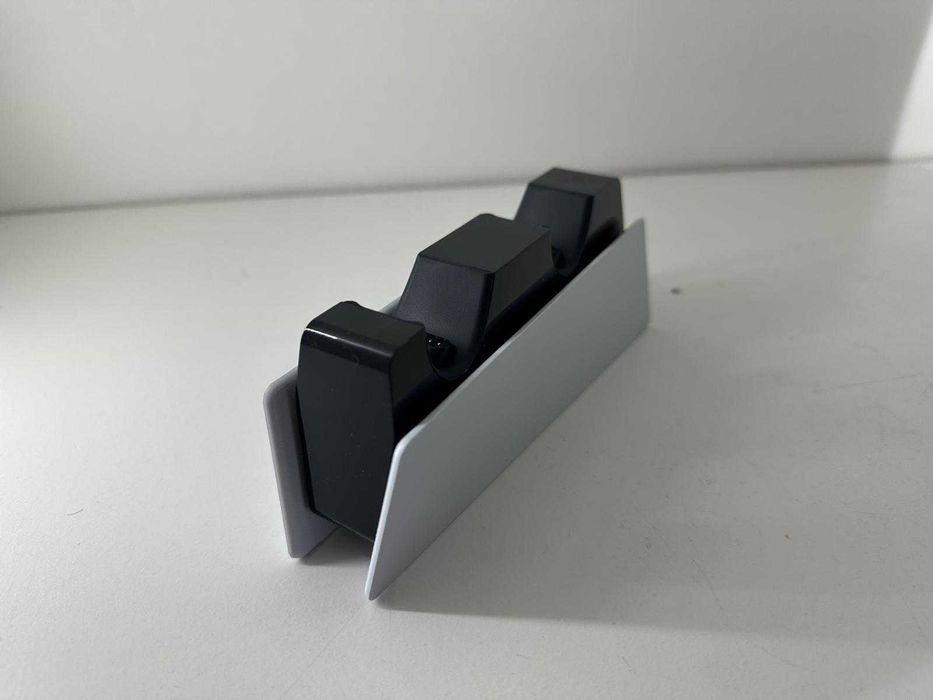 Stacja ładująca SONY CFI-ZDS1 Komplet