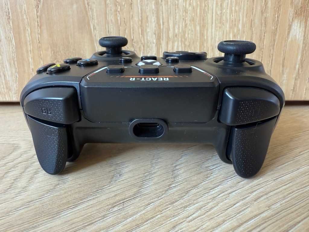 Kontroler przewodowy TURTLE BEACH React-R Czarny
