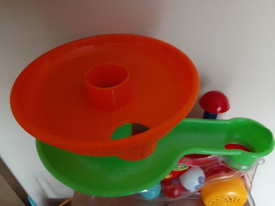 Fontanna do kulek dla dziecka