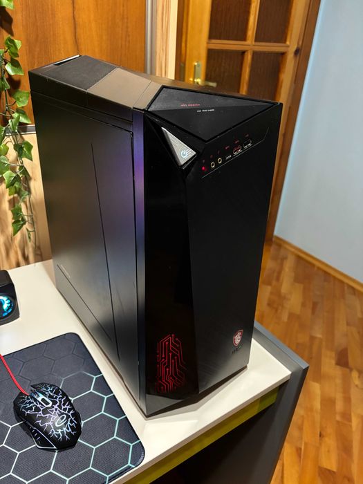 Komputer / Zestaw Gamingowy GTX 1660 SSD Monitor