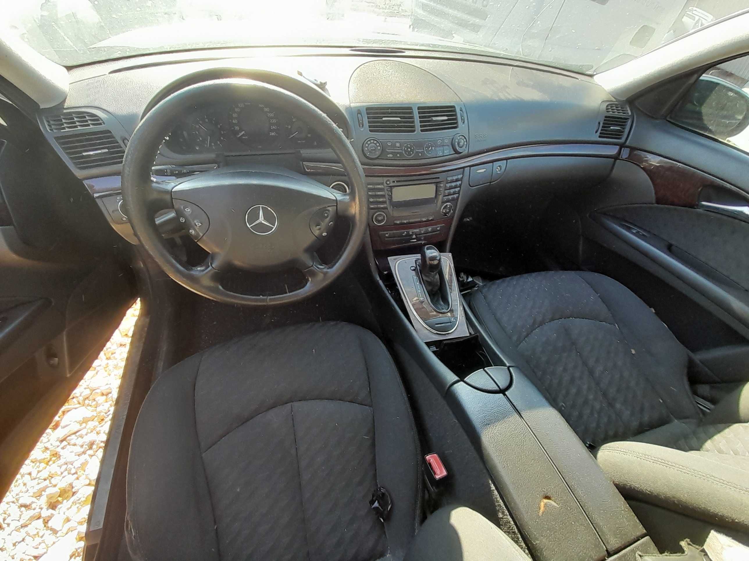 Mercedes E- klasa w211 2.2 CDI 646.961 Lakier C189  Na Części